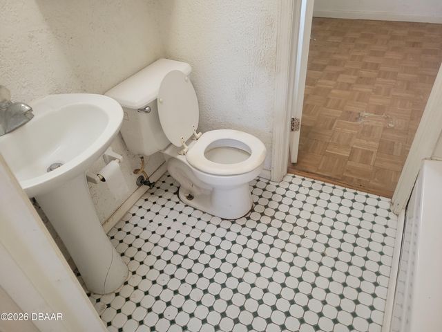 3941 S Peninsula Drive, Port Orange, FL 32127