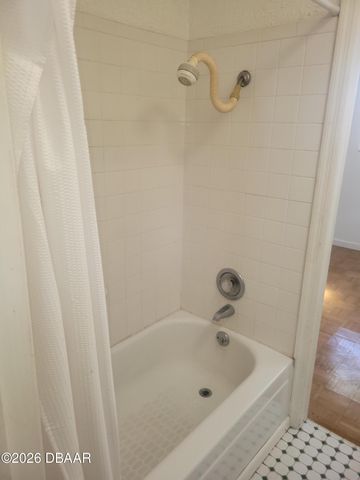 3941 S Peninsula Drive, Port Orange, FL 32127