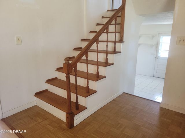 3941 S Peninsula Drive, Port Orange, FL 32127