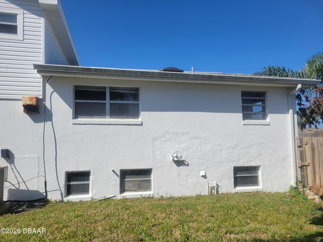 3941 S Peninsula Drive, Port Orange, FL 32127