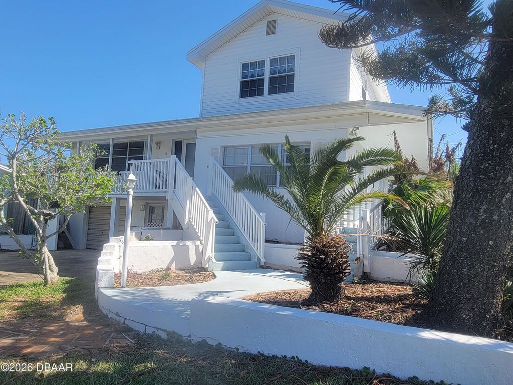 3941 S Peninsula Drive, Port Orange, FL 32127