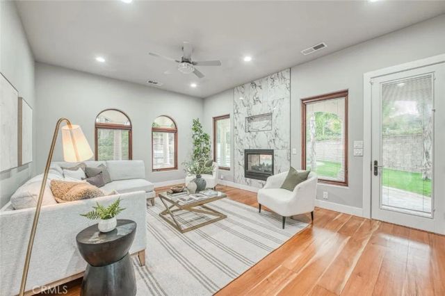 2283 E Sarazen, Fresno, CA 93730
