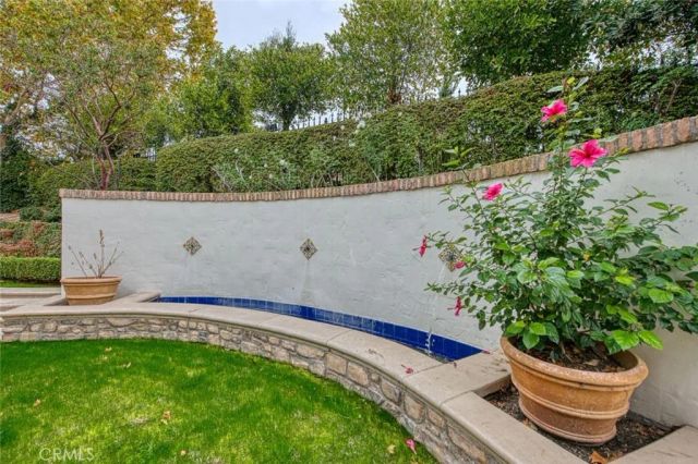 2283 E Sarazen, Fresno, CA 93730