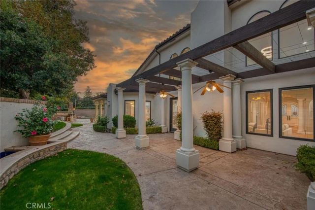 2283 E Sarazen, Fresno, CA 93730