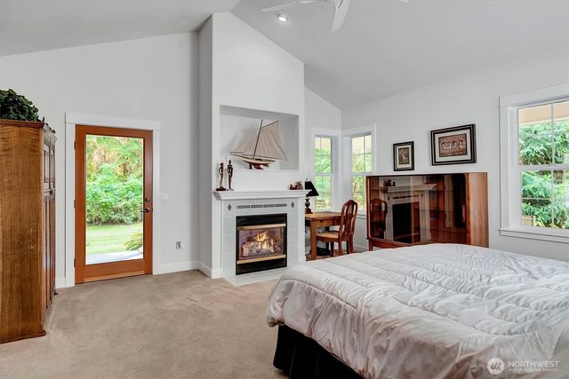 6477 Cultus Bay Road, Clinton, WA 98236
