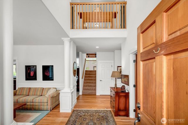 6477 Cultus Bay Road, Clinton, WA 98236
