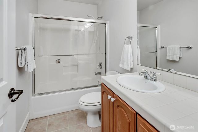 6477 Cultus Bay Road, Clinton, WA 98236