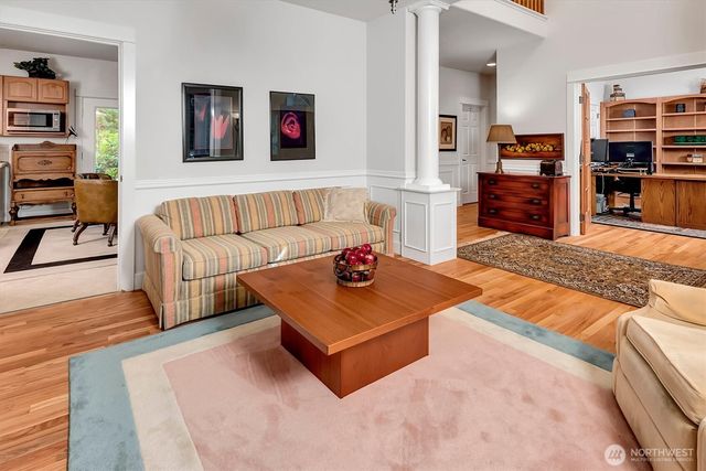 6477 Cultus Bay Road, Clinton, WA 98236
