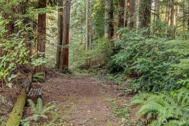6477 Cultus Bay Road, Clinton, WA 98236