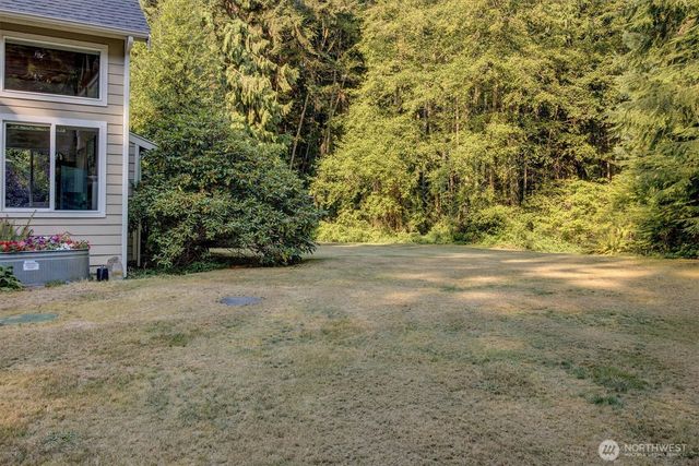 6477 Cultus Bay Road, Clinton, WA 98236
