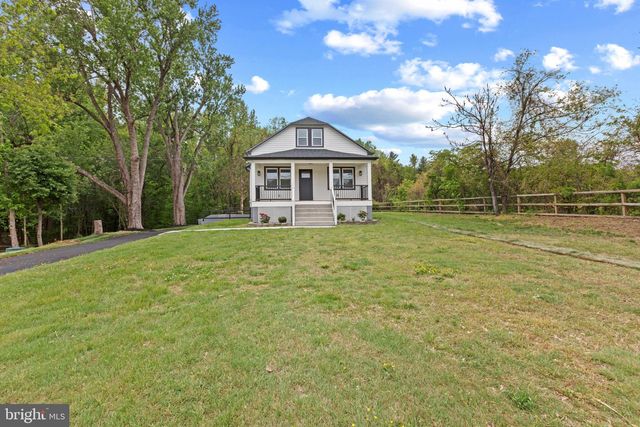 7815 CROOM RD, Upper Marlboro, MD 20772