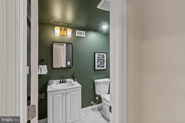 7815 CROOM RD, Upper Marlboro, MD 20772