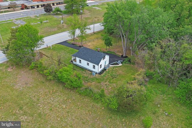 7815 CROOM RD, Upper Marlboro, MD 20772