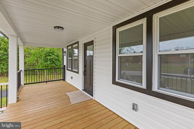 7815 CROOM RD, Upper Marlboro, MD 20772