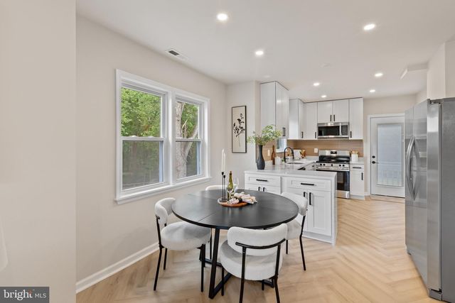 7815 CROOM RD, Upper Marlboro, MD 20772