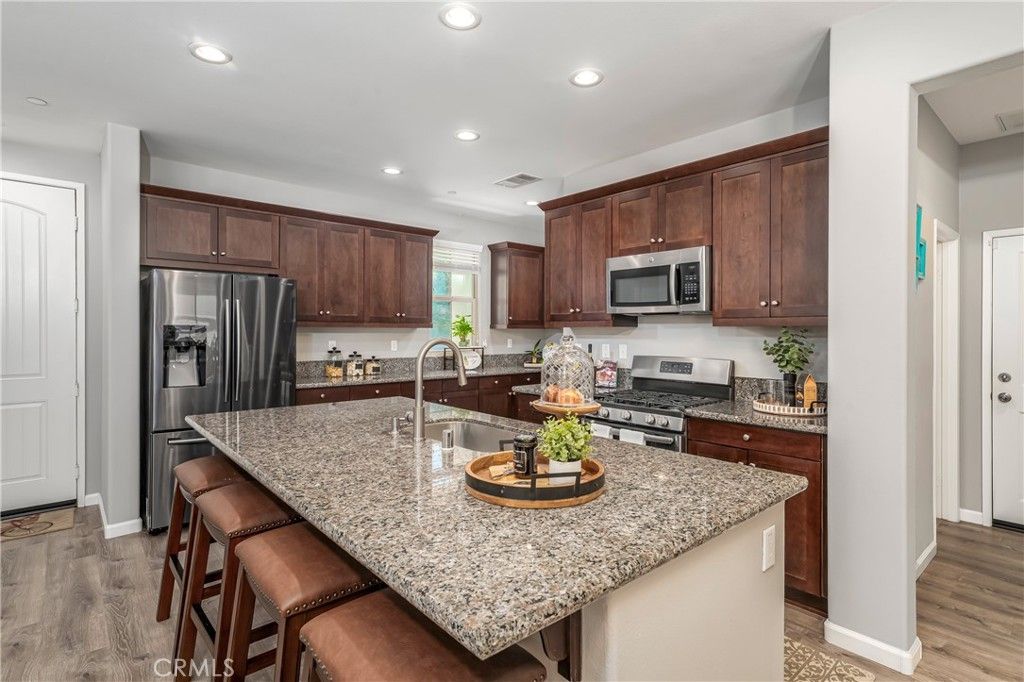 Image 10 of property listing at 24113 Darmera, Lake Elsinore, CA 92532