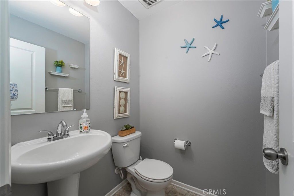 Image 14 of property listing at 24113 Darmera, Lake Elsinore, CA 92532