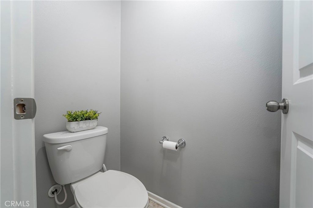 Image 20 of property listing at 24113 Darmera, Lake Elsinore, CA 92532