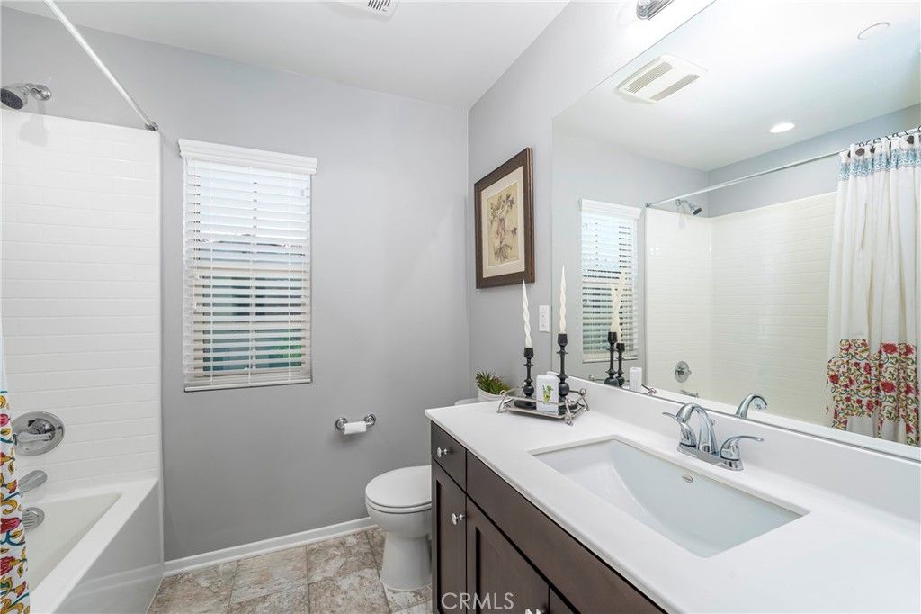 Image 23 of property listing at 24113 Darmera, Lake Elsinore, CA 92532