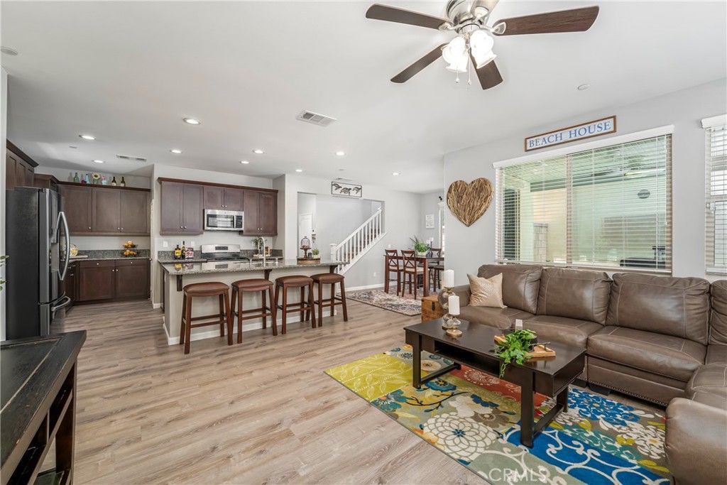 Image 7 of property listing at 24113 Darmera, Lake Elsinore, CA 92532