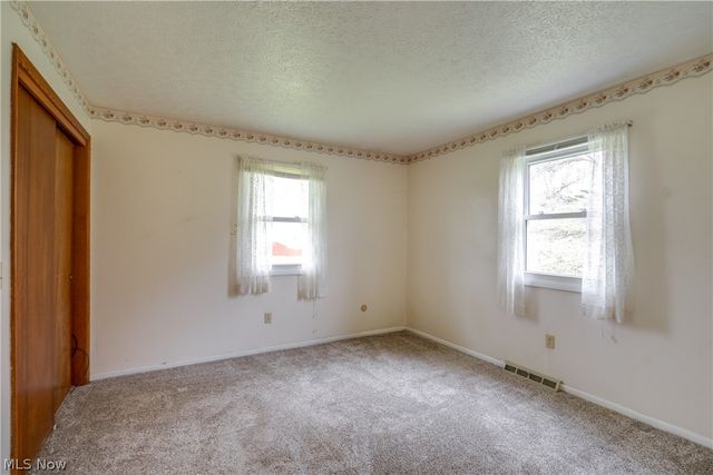 6444 Akron Avenue NW, Canal Fulton, OH 44614