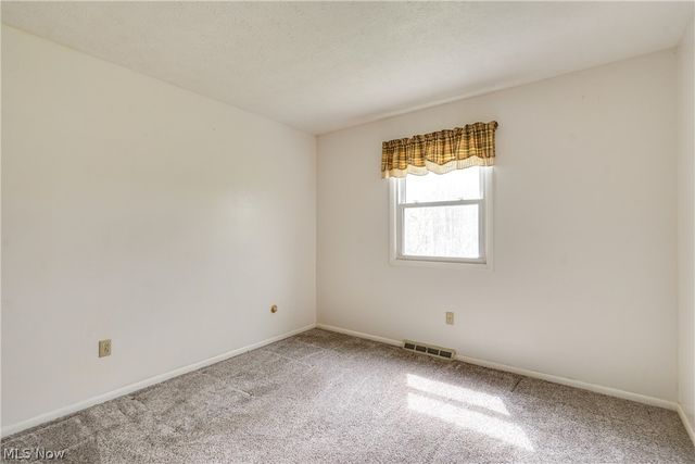 6444 Akron Avenue NW, Canal Fulton, OH 44614