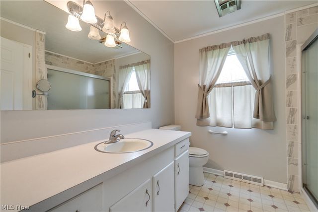 6444 Akron Avenue NW, Canal Fulton, OH 44614