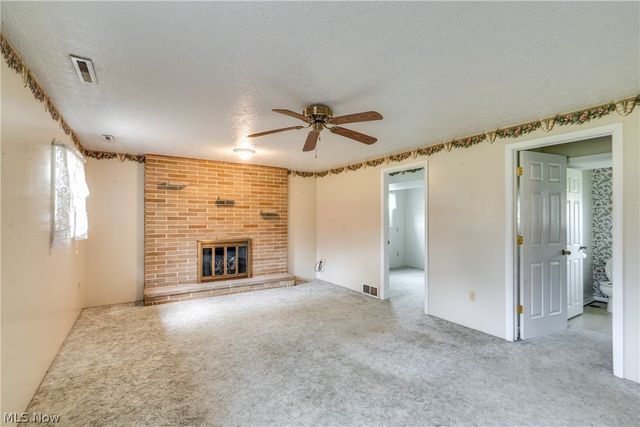 6444 Akron Avenue NW, Canal Fulton, OH 44614