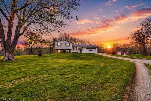 6444 Akron Avenue NW, Canal Fulton, OH 44614