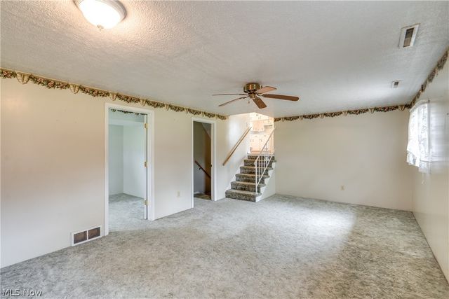 6444 Akron Avenue NW, Canal Fulton, OH 44614