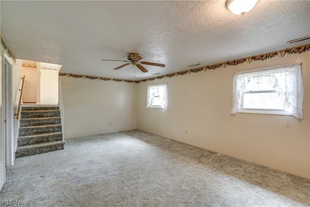 6444 Akron Avenue NW, Canal Fulton, OH 44614