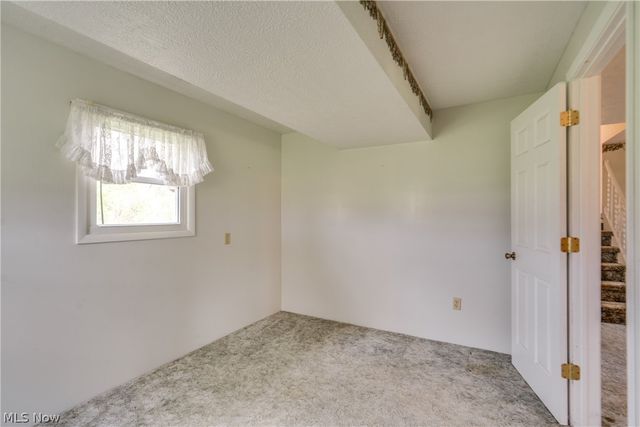 6444 Akron Avenue NW, Canal Fulton, OH 44614