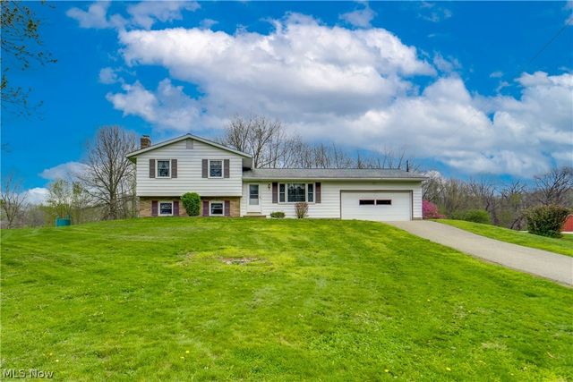 6444 Akron Avenue NW, Canal Fulton, OH 44614