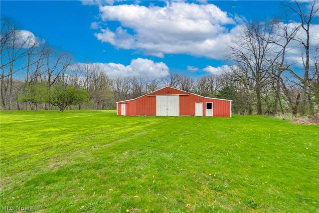 6444 Akron Avenue NW, Canal Fulton, OH 44614