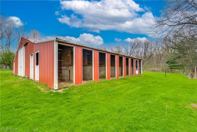 6444 Akron Avenue NW, Canal Fulton, OH 44614