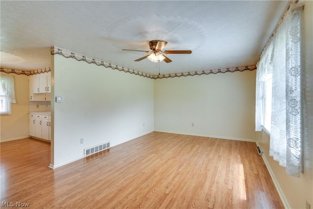 6444 Akron Avenue NW, Canal Fulton, OH 44614