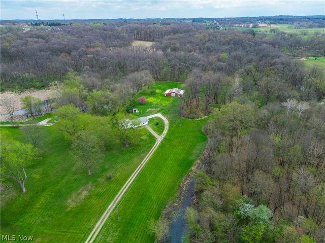 6444 Akron Avenue NW, Canal Fulton, OH 44614