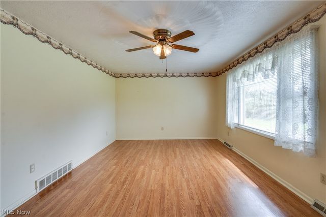 6444 Akron Avenue NW, Canal Fulton, OH 44614