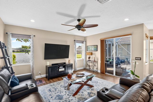 7228 Via Leonardo, Lake Worth, FL 33467