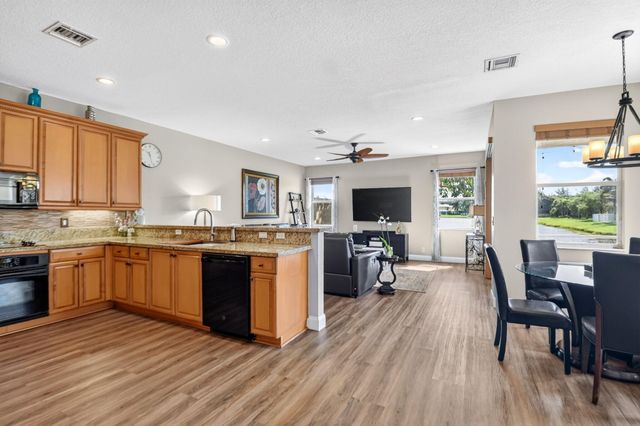 7228 Via Leonardo, Lake Worth, FL 33467