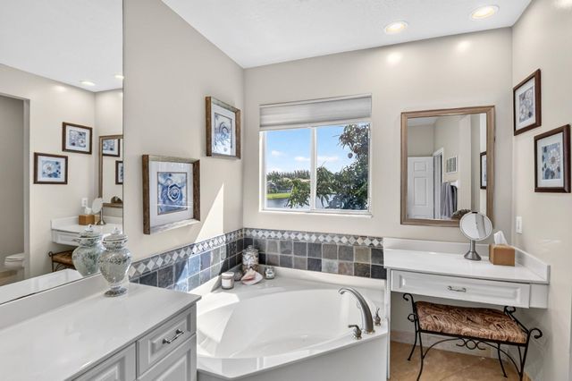 7228 Via Leonardo, Lake Worth, FL 33467