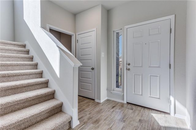 131 Trailside LN, Bastrop, TX 78602