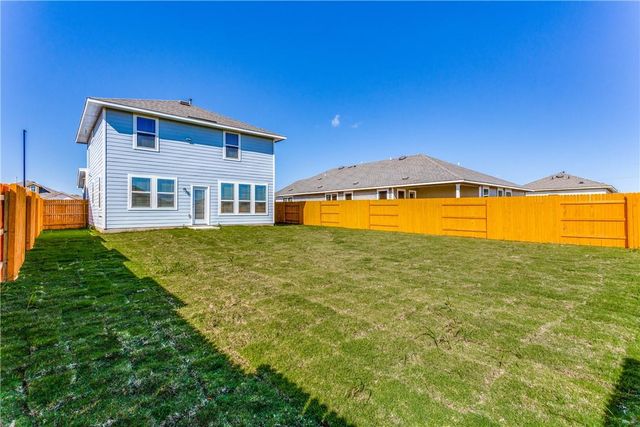 131 Trailside LN, Bastrop, TX 78602