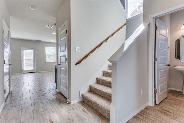 131 Trailside LN, Bastrop, TX 78602