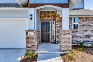 131 Trailside LN, Bastrop, TX 78602