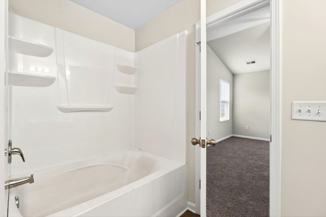 194 Old Timber Road, Woodruff, SC 29388