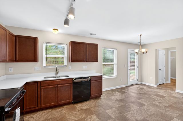 194 Old Timber Road, Woodruff, SC 29388