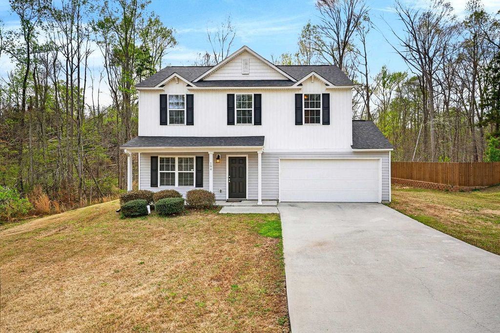 194 Old Timber Road, Woodruff, SC 29388
