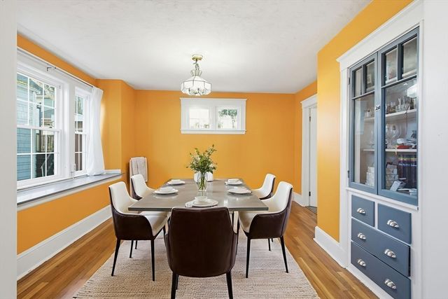 169 Pine St, Quincy, MA 02170