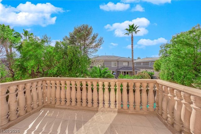 807 Canyon Greens Drive, Las Vegas, NV 89144